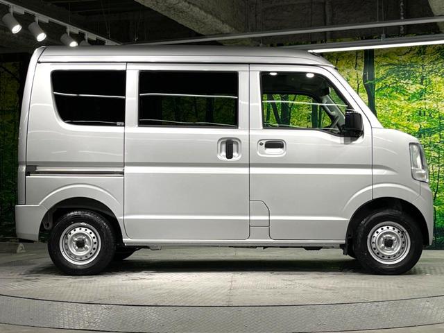 PAリミテッド 届出済未使用車 オートライト アイドリングストップ プライバシーガラス セキュリティアラーム 横滑り防止装置 後席一体可倒式リアシート オーバーヘッドシェルフ(44枚目)