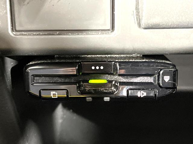 L CDオーディオ セーフティサポート 誤発進抑制機能 車線逸脱警報 コーナーセンサー シートヒーター ETC オートハイビーム アイドリングストップ 盗難防止装置 トラクションコントロール(8枚目)