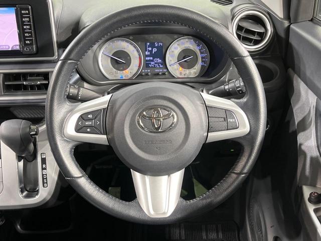 ピクシスジョイ Ｃ　Ｇ　ＳＡＩＩ　バックカメラ　衝突軽減装置　禁煙車　コーナーセンサー　スマートキー　ＥＴＣ　オートライト　オートエアコン　Ｂｌｕｅｔｏｏｔｈ再生　ＣＤ／ＤＶＤ再生　フルセグ　革巻きステアリング　ステアリングスイッチ（11枚目）