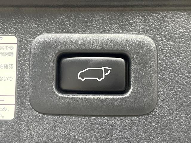 アルファード ２．５Ｓ　Ａパッケージ　タイプブラック　両側電動ドア　純正９インチナビ　バックカメラ　禁煙車　電動リアゲート　ハーフレザーシート　コーナーセンサー　スマートキー　ＬＥＤヘッド　ビルトインＥＴＣ　クルコン　オートライト　デュアルエアコン（6枚目）