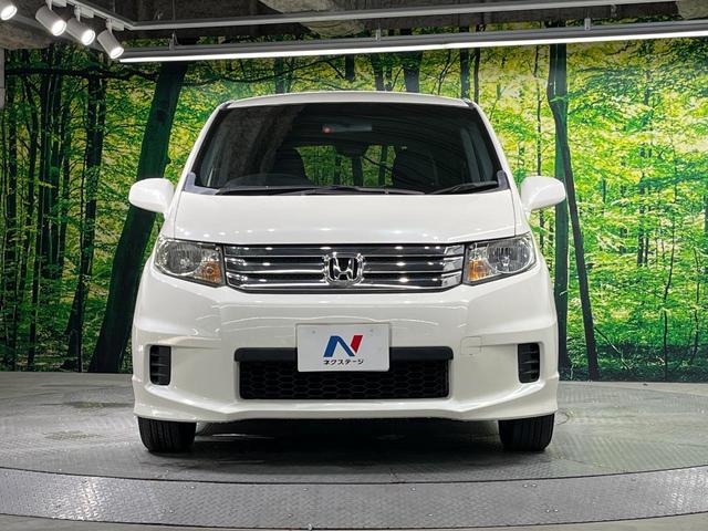 フリードスパイク Ｇ　エアロ　電動スライドドア　ＳＤナビ　禁煙車　スマートキー　ＨＩＤヘッド　ＥＴＣ　オートライト　オートエアコン　純正１５インチアルミ　ＣＤ　ＤＶＤ再生　フルセグ（14枚目）