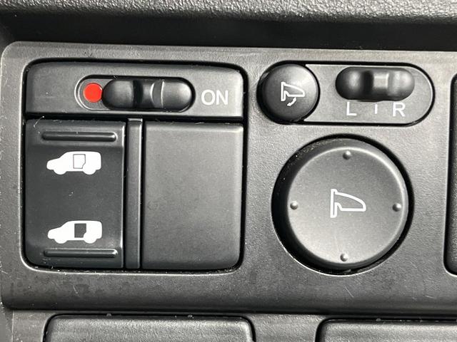 フリードスパイク Ｇ　エアロ　電動スライドドア　ＳＤナビ　禁煙車　スマートキー　ＨＩＤヘッド　ＥＴＣ　オートライト　オートエアコン　純正１５インチアルミ　ＣＤ　ＤＶＤ再生　フルセグ（38枚目）