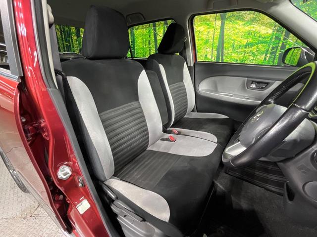 ピクシスジョイ Ｃ　Ｇ　ＳＡＩＩ　ＳＤナビ　バックカメラ　衝突軽減　禁煙車　スマートキー　ＬＥＤヘッド　ＥＴＣ　オートライト　オートエアコン　Ｂｌｕｅｔｏｏｔｈ　ＣＤ／ＤＶＤ再生　ベンチシート　プライバシーガラス　アイドリングストップ（8枚目）