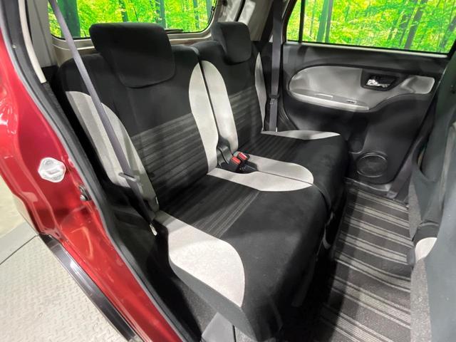 ピクシスジョイ Ｃ　Ｇ　ＳＡＩＩ　ＳＤナビ　バックカメラ　衝突軽減　禁煙車　スマートキー　ＬＥＤヘッド　ＥＴＣ　オートライト　オートエアコン　Ｂｌｕｅｔｏｏｔｈ　ＣＤ／ＤＶＤ再生　ベンチシート　プライバシーガラス　アイドリングストップ（9枚目）