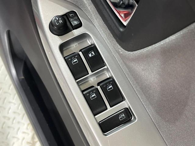 ピクシスジョイ Ｃ　Ｇ　ＳＡＩＩ　ＳＤナビ　バックカメラ　衝突軽減　禁煙車　スマートキー　ＬＥＤヘッド　ＥＴＣ　オートライト　オートエアコン　Ｂｌｕｅｔｏｏｔｈ　ＣＤ／ＤＶＤ再生　ベンチシート　プライバシーガラス　アイドリングストップ（28枚目）