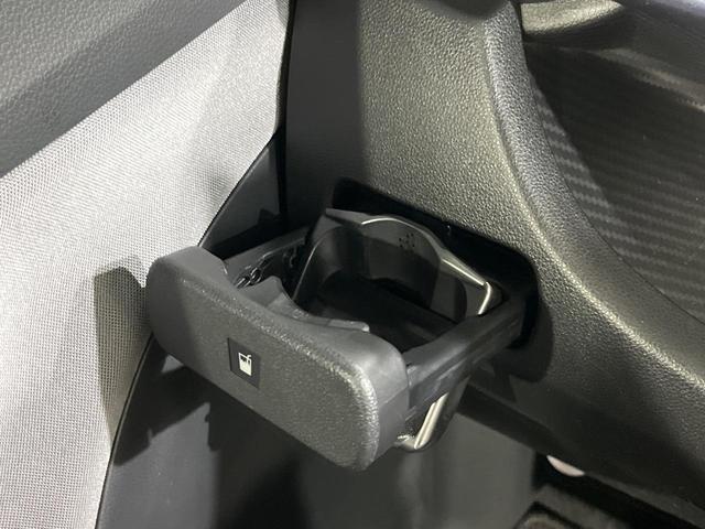 ピクシスジョイ Ｃ　Ｇ　ＳＡＩＩ　ＳＤナビ　バックカメラ　衝突軽減　禁煙車　スマートキー　ＬＥＤヘッド　ＥＴＣ　オートライト　オートエアコン　Ｂｌｕｅｔｏｏｔｈ　ＣＤ／ＤＶＤ再生　ベンチシート　プライバシーガラス　アイドリングストップ（43枚目）
