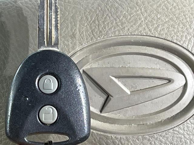 タント Ｌ　ＳＤナビ　禁煙車　ＥＴＣ　Ｂｌｕｅｔｏｏｔｈ　ＣＤ／ＤＶＤ再生　キーレスエントリー　アイドリングストップ　電動格納ミラー　ベンチシート　アームレスト　プライバシーガラス（7枚目）
