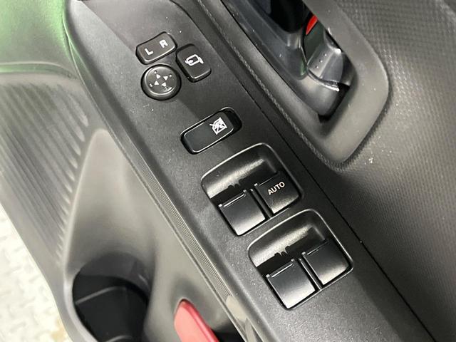 スペーシア ハイブリッドＧ　衝突軽減装置　禁煙車　コーナーセンサー　スマートキー　車線逸脱警報　オートライト　オートエアコン　ＣＤ　電動格納ミラー　レーンアシスト　アイドリングストップ　横滑り防止装置　プライバシーガラス（23枚目）