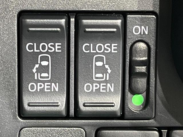 ルーミー カスタムG 両側電動ドア SDナビ 全周囲カメラ 衝突軽減装置 禁煙車 スマートキー LEDヘッド クルコン オートハイビーム オートライト オートエアコン 純正14インチアルミ CD 電動格納ミラー(3枚目)