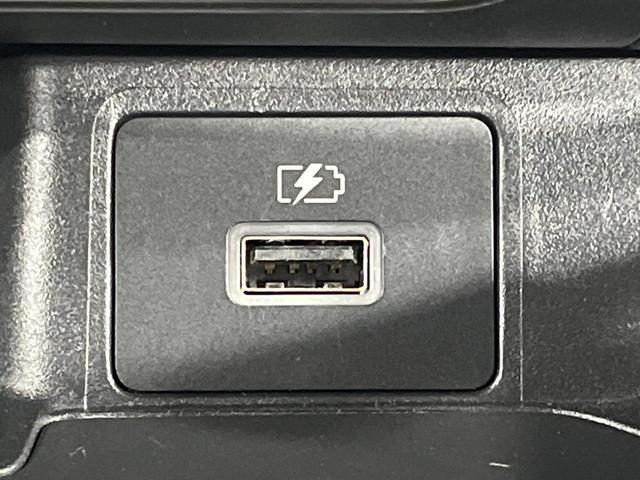 eKワゴン M SDナビ バックカメラ 衝突軽減装置 禁煙車 コーナーセンサー ETC オートハイビーム 車線逸脱警報 オートライト Bluetooth CD プライバシーガラス 電動格納ミラー(42枚目)