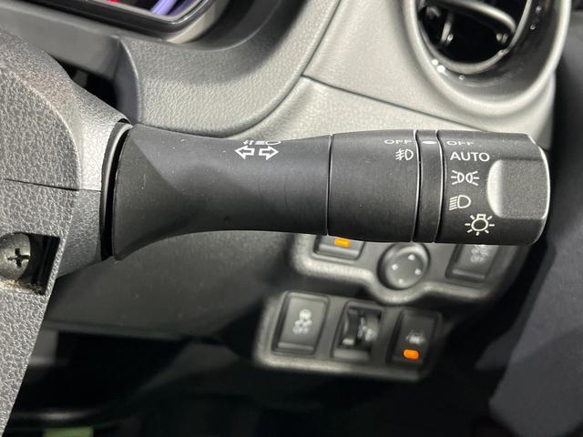 ノート X モード・プレミア 純正SDナビ バックカメラ 衝突被害軽減システム 禁煙車 ドラレコ スマートキー LEDヘッド ETC 車線逸脱警報 オートライト オートエアコン Bluetooth CD DVD再生 フルセグ(38枚目)