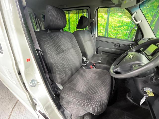 ハイゼットカーゴ クルーズSAIII SDナビ バックカメラ 衝突被害軽減システム 禁煙車 コーナーセンサー LEDヘッド オートハイビーム Bluetooth CD 地デジ ドアバイザー プライバシーガラス(8枚目)