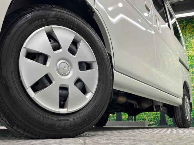 ハイゼットカーゴ クルーズSAIII SDナビ バックカメラ 衝突被害軽減システム 禁煙車 コーナーセンサー LEDヘッド オートハイビーム Bluetooth CD 地デジ ドアバイザー プライバシーガラス(12枚目)