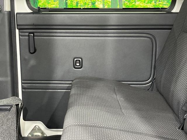 ハイゼットカーゴ クルーズSAIII SDナビ バックカメラ 衝突被害軽減システム 禁煙車 コーナーセンサー LEDヘッド オートハイビーム Bluetooth CD 地デジ ドアバイザー プライバシーガラス(45枚目)
