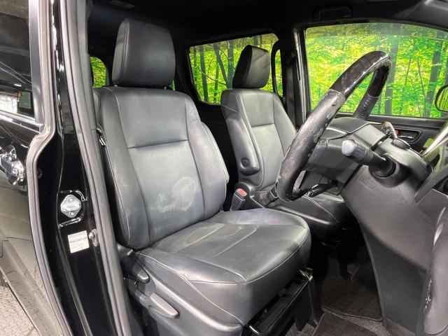 エスクァイア Gi ブラックテーラード 両側電動ドア 純正9型ナビ バックカメラ 衝突軽減装置 禁煙車 ハーフレザーシート ドラレコ スマートキー LEDヘッド ビルトインETC クルコン オートハイビーム 車線逸脱警報 オートライト(8枚目)