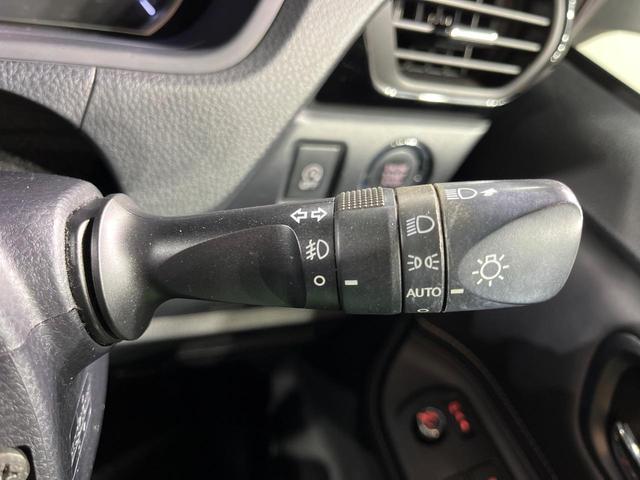 エスクァイア Gi ブラックテーラード 両側電動ドア 純正9型ナビ バックカメラ 衝突軽減装置 禁煙車 ハーフレザーシート ドラレコ スマートキー LEDヘッド ビルトインETC クルコン オートハイビーム 車線逸脱警報 オートライト(37枚目)