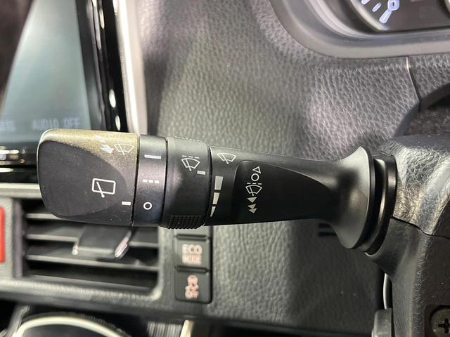 エスクァイア Gi ブラックテーラード 両側電動ドア 純正9型ナビ バックカメラ 衝突軽減装置 禁煙車 ハーフレザーシート ドラレコ スマートキー LEDヘッド ビルトインETC クルコン オートハイビーム 車線逸脱警報 オートライト(38枚目)