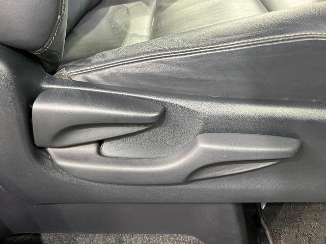 エスクァイア Gi ブラックテーラード 両側電動ドア 純正9型ナビ バックカメラ 衝突軽減装置 禁煙車 ハーフレザーシート ドラレコ スマートキー LEDヘッド ビルトインETC クルコン オートハイビーム 車線逸脱警報 オートライト(48枚目)