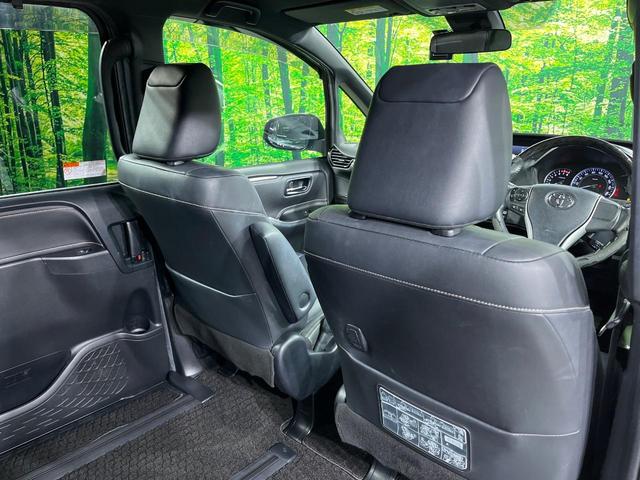 エスクァイア Gi ブラックテーラード 両側電動ドア 純正9型ナビ バックカメラ 衝突軽減装置 禁煙車 ハーフレザーシート ドラレコ スマートキー LEDヘッド ビルトインETC クルコン オートハイビーム 車線逸脱警報 オートライト(50枚目)