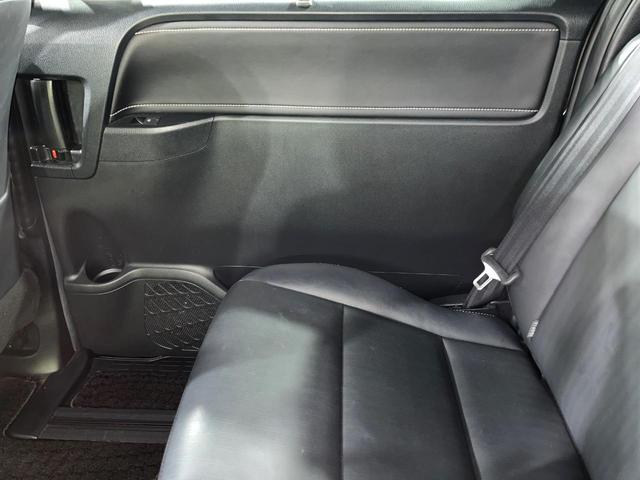 エスクァイア Gi ブラックテーラード 両側電動ドア 純正9型ナビ バックカメラ 衝突軽減装置 禁煙車 ハーフレザーシート ドラレコ スマートキー LEDヘッド ビルトインETC クルコン オートハイビーム 車線逸脱警報 オートライト(64枚目)