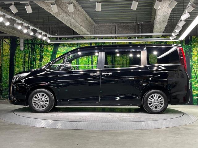 エスクァイア Gi ブラックテーラード 両側電動ドア 純正9型ナビ バックカメラ 衝突軽減装置 禁煙車 ハーフレザーシート ドラレコ スマートキー LEDヘッド ビルトインETC クルコン オートハイビーム 車線逸脱警報 オートライト(68枚目)