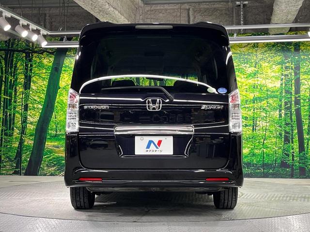 ステップワゴンスパーダ Z 後席モニター 両側電動ドア 純正ナビ バックカメラ 禁煙車 ドラレコ スマートキー HIDヘッド ビルトインETC オートライト オートエアコン 純正16インチアルミ CD DVD再生 フルセグ(16枚目)
