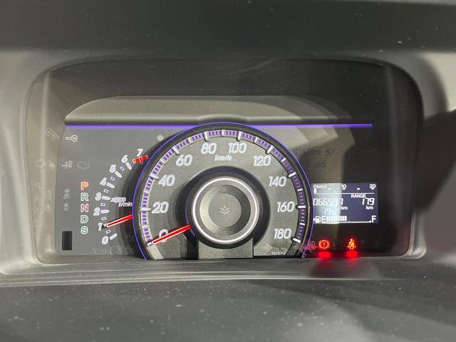 ステップワゴンスパーダ Z 後席モニター 両側電動ドア 純正ナビ バックカメラ 禁煙車 ドラレコ スマートキー HIDヘッド ビルトインETC オートライト オートエアコン 純正16インチアルミ CD DVD再生 フルセグ(32枚目)