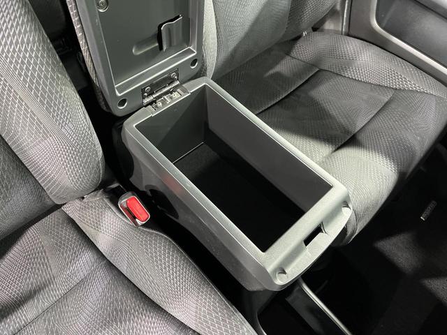 ステップワゴンスパーダ Z 後席モニター 両側電動ドア 純正ナビ バックカメラ 禁煙車 ドラレコ スマートキー HIDヘッド ビルトインETC オートライト オートエアコン 純正16インチアルミ CD DVD再生 フルセグ(43枚目)