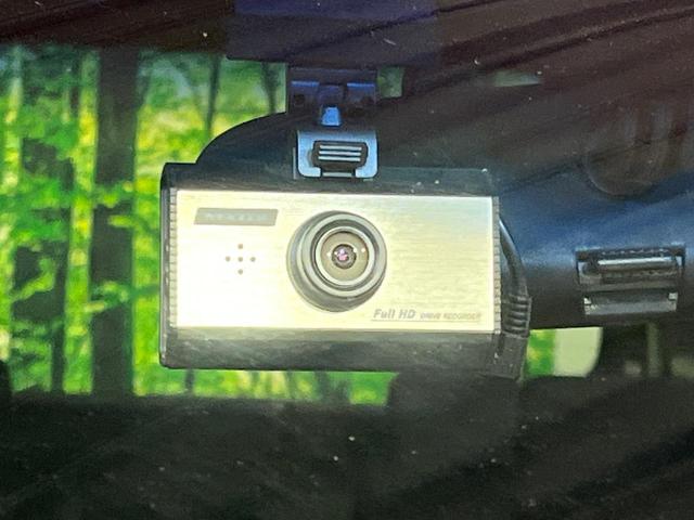 ステップワゴンスパーダ Z 後席モニター 両側電動ドア 純正ナビ バックカメラ 禁煙車 ドラレコ スマートキー HIDヘッド ビルトインETC オートライト オートエアコン 純正16インチアルミ CD DVD再生 フルセグ(51枚目)