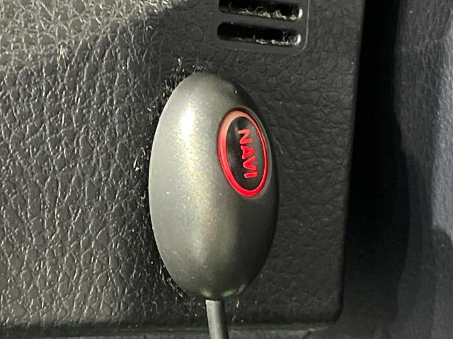 ノア Ｓｉ　モデリスタエアロ　後席モニター　両側電動ドア　純正ＳＤナビ　バックカメラ　禁煙車　スマートキー　ＬＥＤヘッド　ビルトインＥＴＣ　オートライト　デュアルエアコン　純正１７インチアルミ　Ｂｌｕｅｔｏｏｔｈ（31枚目）