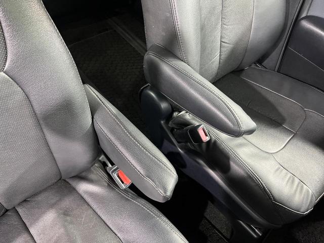 ノア Ｓｉ　モデリスタエアロ　後席モニター　両側電動ドア　純正ＳＤナビ　バックカメラ　禁煙車　スマートキー　ＬＥＤヘッド　ビルトインＥＴＣ　オートライト　デュアルエアコン　純正１７インチアルミ　Ｂｌｕｅｔｏｏｔｈ（47枚目）