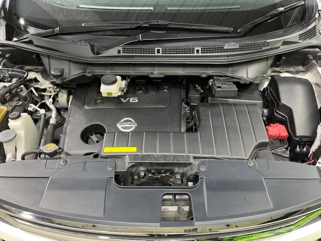 エルグランド 350ハイウェイスターアーバンクロム 両側電動ドア 後席モニター 全周囲カメラ 衝突軽減装置 100V電源 レーダークルーズ 禁煙車 電動リアゲート ハーフレザーシート スマートキー LEDヘッド ビルトインETC オートライト(18枚目)