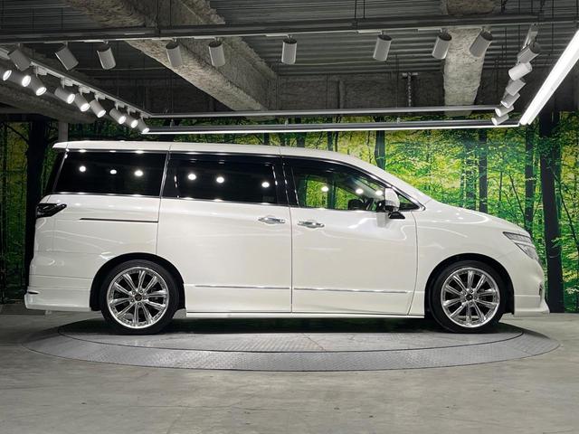 エルグランド 350ハイウェイスターアーバンクロム 両側電動ドア 後席モニター 全周囲カメラ 衝突軽減装置 100V電源 レーダークルーズ 禁煙車 電動リアゲート ハーフレザーシート スマートキー LEDヘッド ビルトインETC オートライト(74枚目)