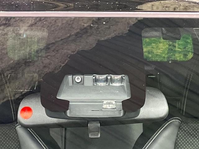 アクア G G’s SDナビ バックカメラ 衝突軽減装置 禁煙車 ハーフレザーシート スマートキー LEDヘッド ビルトインETC クルコン オートハイビーム 車線逸脱警報 オートライト オートエアコン(3枚目)