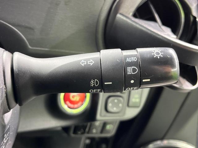 アクア G G’s SDナビ バックカメラ 衝突軽減装置 禁煙車 ハーフレザーシート スマートキー LEDヘッド ビルトインETC クルコン オートハイビーム 車線逸脱警報 オートライト オートエアコン(34枚目)