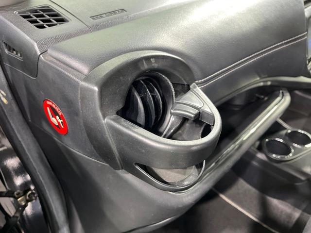 アクア G G’s SDナビ バックカメラ 衝突軽減装置 禁煙車 ハーフレザーシート スマートキー LEDヘッド ビルトインETC クルコン オートハイビーム 車線逸脱警報 オートライト オートエアコン(46枚目)