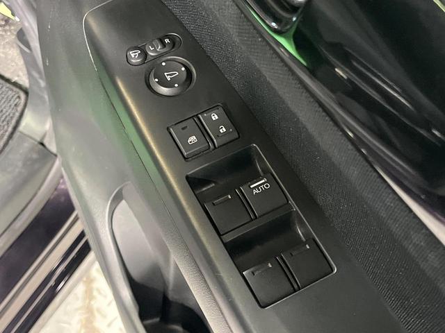 N-BOXカスタム G・Lパッケージ 電動スライドドア 純正ナビ バックカメラ 禁煙車 ドラレコ スマートキー HIDヘッドライト ビルトインETC オートライト オートエアコン 純正14インチアルミ Bluetooth CD DVD再生(34枚目)