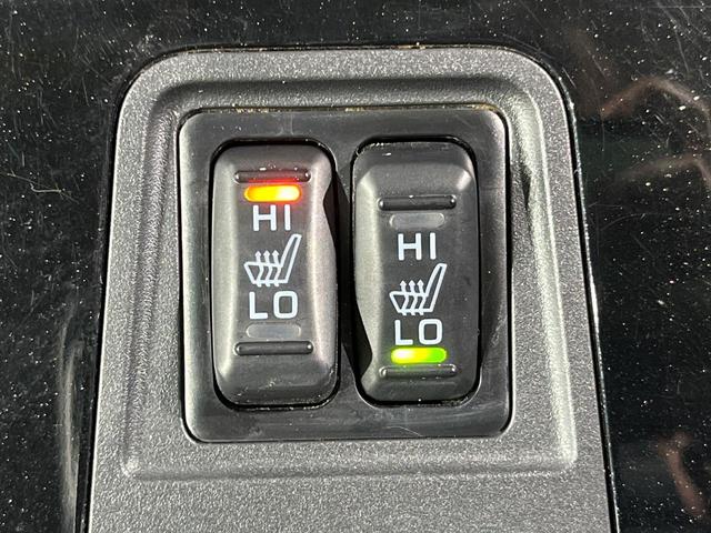 アウトランダーＰＨＥＶ Ｇリミテッドエディション　ＳＤナビ　バックカメラ　禁煙車　衝突軽減装置　４ＷＤ　レーダークルーズコントロール　デュアルエアコン　ＥＴＣ　ＬＥＤヘッドライト　オートライト　純正１８インチＡＷ　前席パワーシート（5枚目）