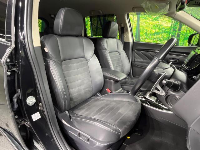 アウトランダーＰＨＥＶ Ｇリミテッドエディション　ＳＤナビ　バックカメラ　禁煙車　衝突軽減装置　４ＷＤ　レーダークルーズコントロール　デュアルエアコン　ＥＴＣ　ＬＥＤヘッドライト　オートライト　純正１８インチＡＷ　前席パワーシート（8枚目）