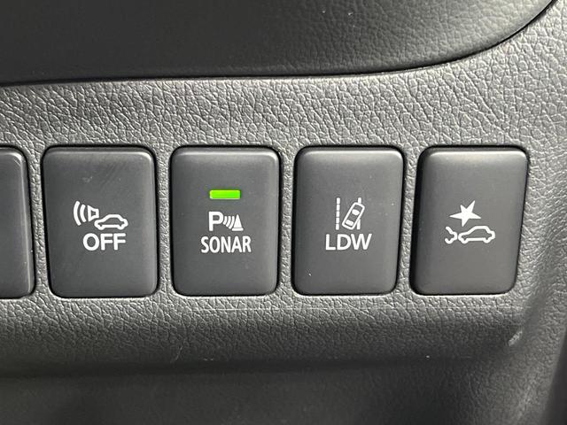 アウトランダーＰＨＥＶ Ｇリミテッドエディション　ＳＤナビ　バックカメラ　禁煙車　衝突軽減装置　４ＷＤ　レーダークルーズコントロール　デュアルエアコン　ＥＴＣ　ＬＥＤヘッドライト　オートライト　純正１８インチＡＷ　前席パワーシート（27枚目）