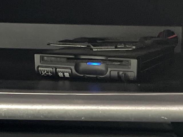 アウトランダーＰＨＥＶ Ｇリミテッドエディション　ＳＤナビ　バックカメラ　禁煙車　衝突軽減装置　４ＷＤ　レーダークルーズコントロール　デュアルエアコン　ＥＴＣ　ＬＥＤヘッドライト　オートライト　純正１８インチＡＷ　前席パワーシート（39枚目）