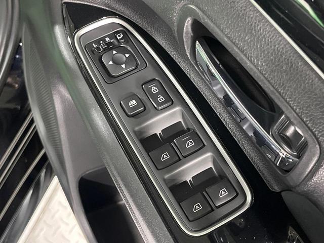 アウトランダーＰＨＥＶ Ｇリミテッドエディション　ＳＤナビ　バックカメラ　禁煙車　衝突軽減装置　４ＷＤ　レーダークルーズコントロール　デュアルエアコン　ＥＴＣ　ＬＥＤヘッドライト　オートライト　純正１８インチＡＷ　前席パワーシート（40枚目）