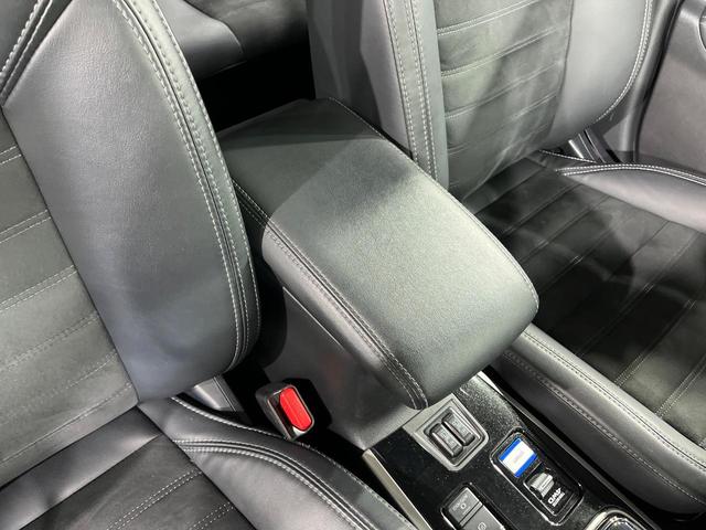 アウトランダーＰＨＥＶ Ｇリミテッドエディション　ＳＤナビ　バックカメラ　禁煙車　衝突軽減装置　４ＷＤ　レーダークルーズコントロール　デュアルエアコン　ＥＴＣ　ＬＥＤヘッドライト　オートライト　純正１８インチＡＷ　前席パワーシート（43枚目）