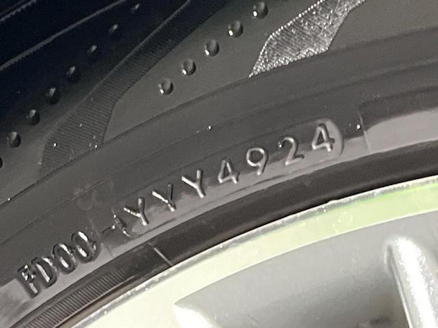 アウトランダーＰＨＥＶ Ｇリミテッドエディション　ＳＤナビ　バックカメラ　禁煙車　衝突軽減装置　４ＷＤ　レーダークルーズコントロール　デュアルエアコン　ＥＴＣ　ＬＥＤヘッドライト　オートライト　純正１８インチＡＷ　前席パワーシート（61枚目）