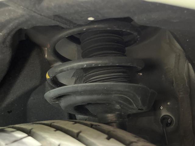 ハリアー Z 純正12型ナビ 全周囲カメラ JBLサウンド 衝突軽減 レーダークルーズ 禁煙車 デジタルインナーミラー パワーシート ドラレコ コーナーセンサー ブラインドスポットモニター ETC オートハイビーム(20枚目)