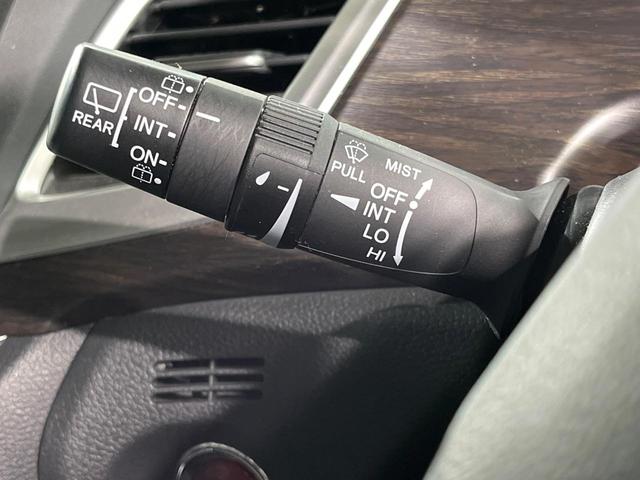 ジェイド ハイブリッドX 純正ナビ バックカメラ 衝突軽減 アダプティブクルーズ 禁煙車 ハーフレザーシート スマートキー LEDヘッド ETC 車線逸脱警報 オートライト オートエアコン ステアリングスイッチ(30枚目)