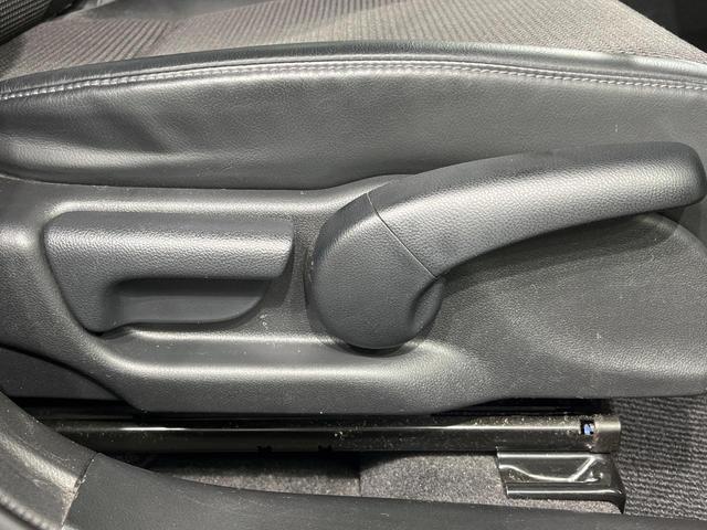 ジェイド ハイブリッドX 純正ナビ バックカメラ 衝突軽減 アダプティブクルーズ 禁煙車 ハーフレザーシート スマートキー LEDヘッド ETC 車線逸脱警報 オートライト オートエアコン ステアリングスイッチ(48枚目)