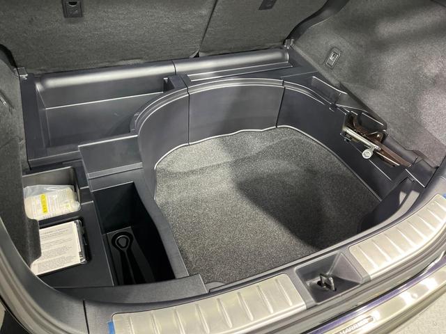 ハリアー プレミアム モデリスタエアロ メーカー9インチナビ シーケンシャルLEDヘッドランプ バックカメラ レーダークルーズ 禁煙車 ハーフレザーシート パワーシート スマートキー コーナーセンサー(51枚目)