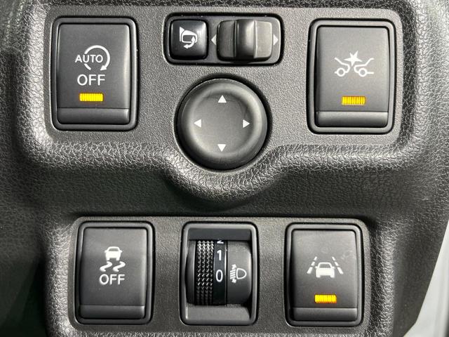 ノート X エマージェンシーブレーキパッケージ 純正ナビ バックカメラ 衝突軽減 禁煙車 スマートキー ETC CD再生 フルセグ アイドリングストップ 電動格納ミラー(32枚目)