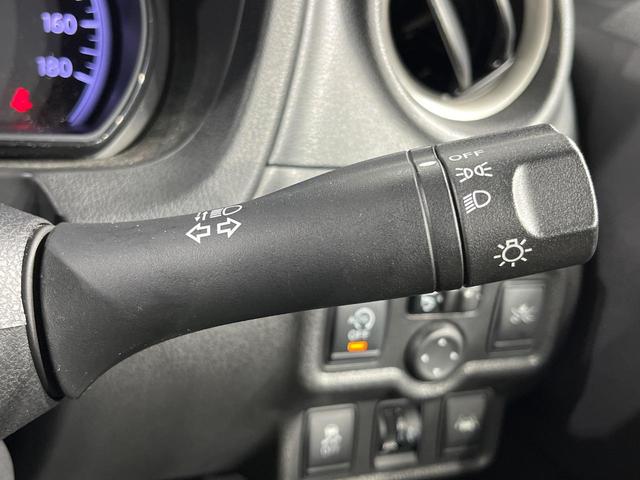 ノート X エマージェンシーブレーキパッケージ 純正ナビ バックカメラ 衝突軽減 禁煙車 スマートキー ETC CD再生 フルセグ アイドリングストップ 電動格納ミラー(34枚目)